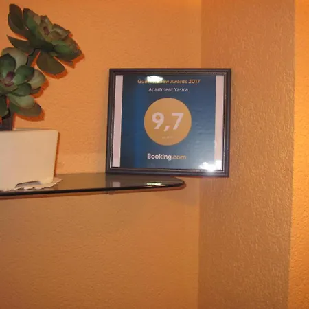 Apartment Yasica